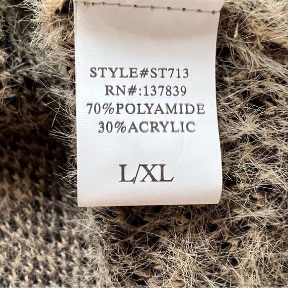 Altar’d State Fuzzy Oversized Animal Print Sweater L/XL - Picture 8 of 9